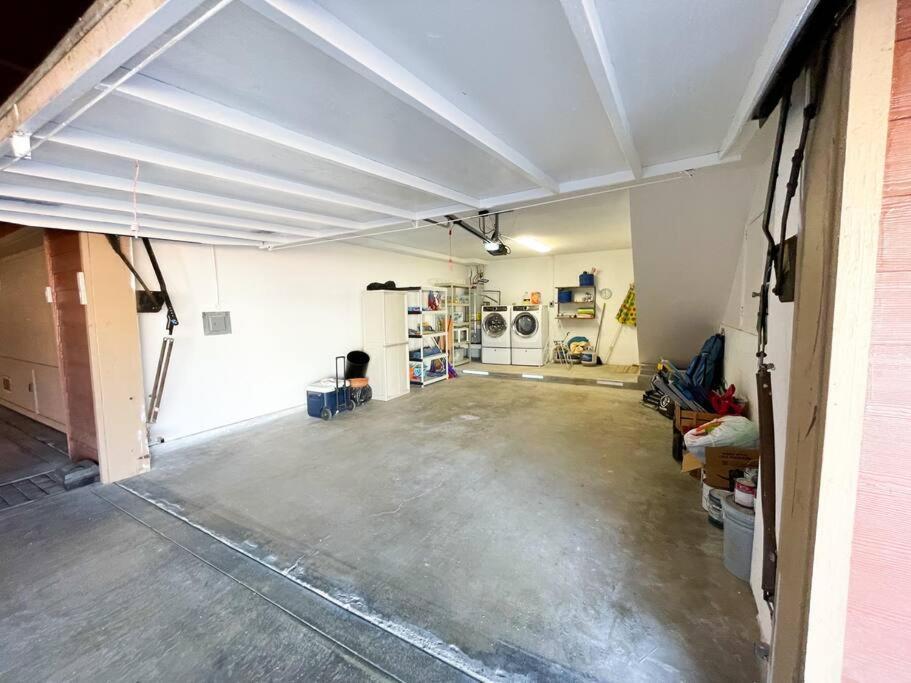 Ib Seaside Paradise W/ Ocean Views! 因皮里尔滩 外观 照片