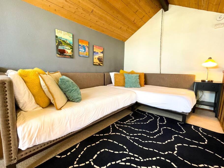Ib Seaside Paradise W/ Ocean Views! 因皮里尔滩 外观 照片